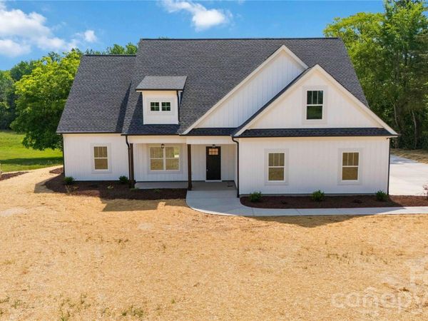 352 Adams Road , Clover, SC 29710
