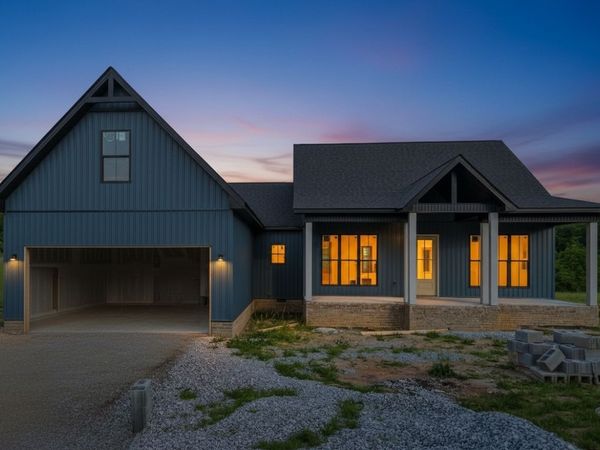 1870 Southside Rd , Southside, TN 37171