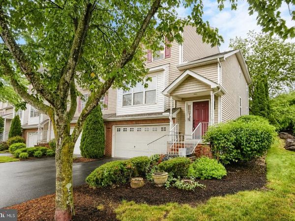1199 CROSS CREEK DRIVE, MECHANICSBURG, PA 17050