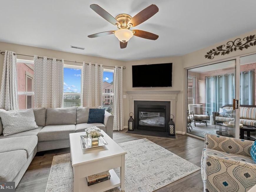 7411 Yacht Club Drive, Unit 12402, Berlin, MD 21811 Main Photo