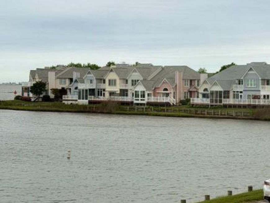 7411 Yacht Club Drive, Unit 12402, Berlin, MD 21811 Main Photo