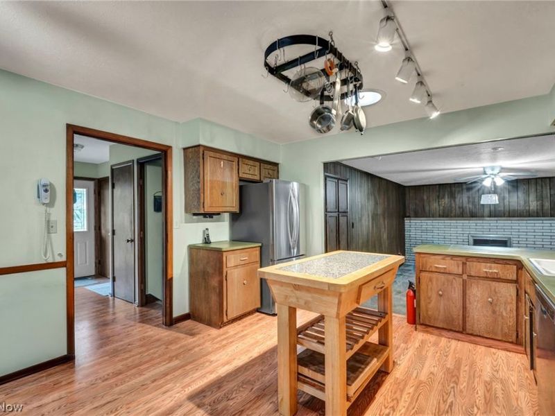 5701 Rousseau Drive , Parma, OH 44129 Photo 12