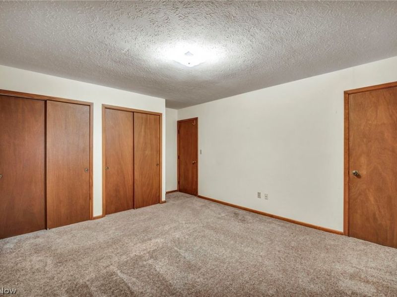 5701 Rousseau Drive , Parma, OH 44129 Photo 24