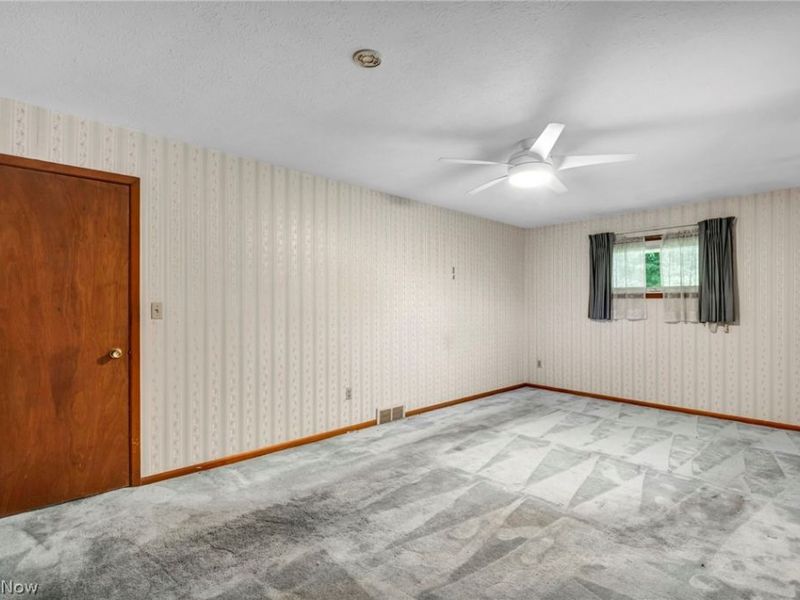 5701 Rousseau Drive , Parma, OH 44129 Photo 27