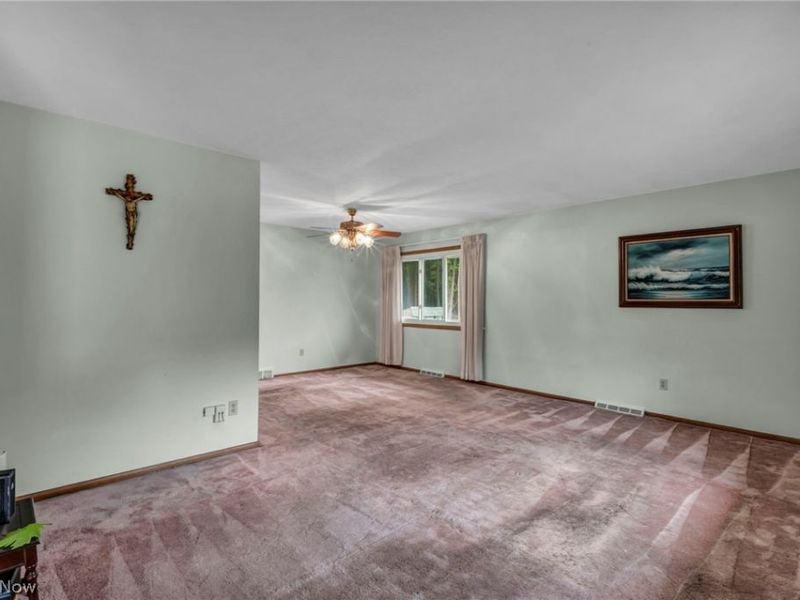 5701 Rousseau Drive , Parma, OH 44129 Photo 6