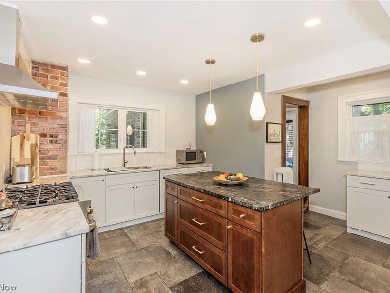 1351 Oakridge Drive, Cleveland Heights, OH 44121 Photo 13