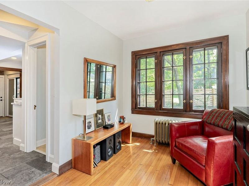 1351 Oakridge Drive, Cleveland Heights, OH 44121 Photo 8