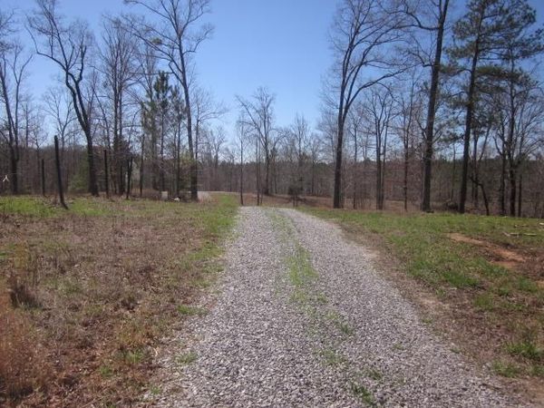 000 W Hwy 136, Talking Rock, GA 30175