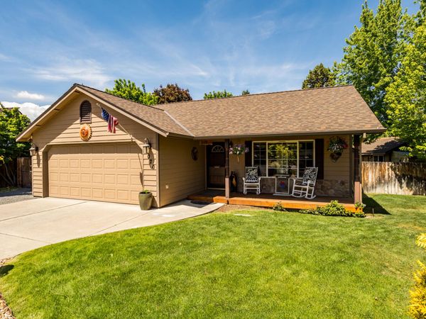 2020 NE Hall Circle, Bend, OR 97701