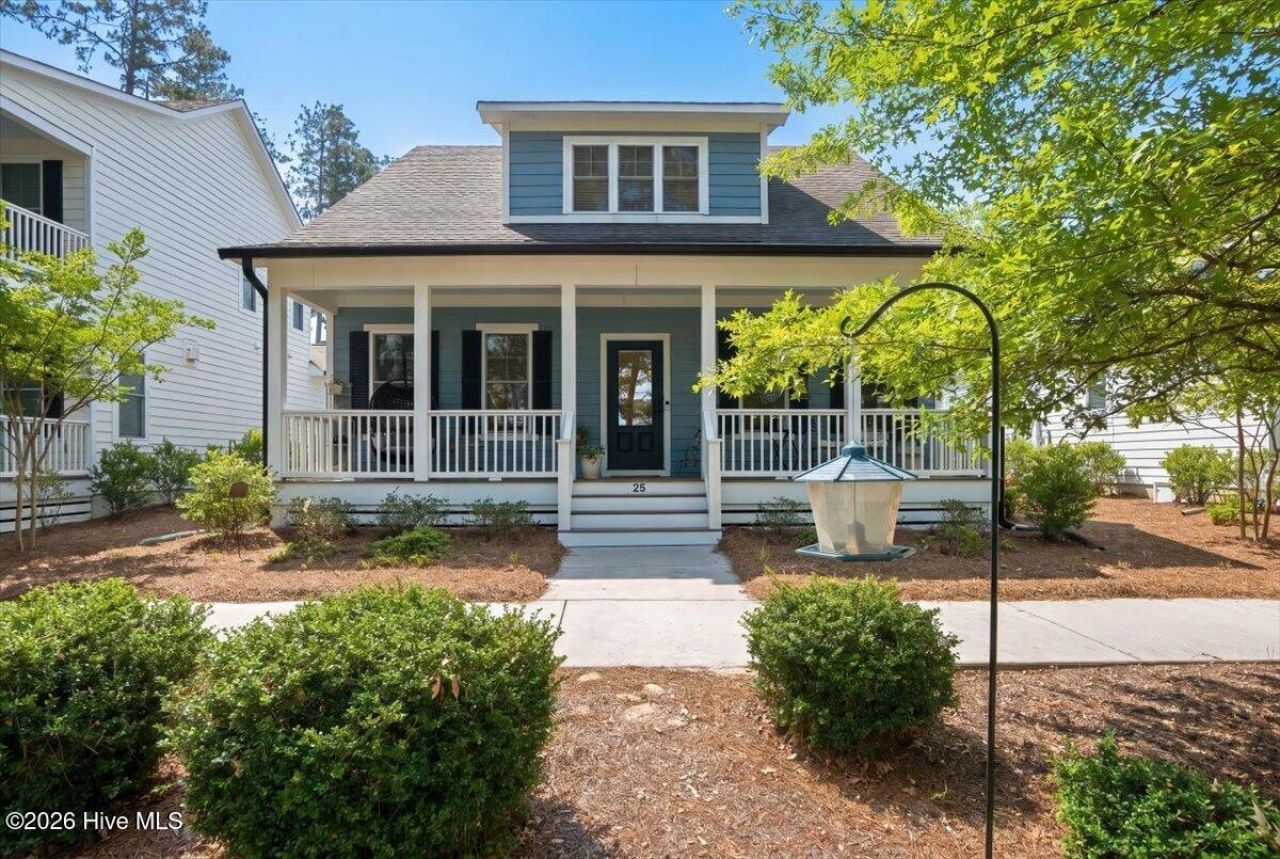 25 Station Avenue, Southern Pines, NC 28387 Main Photo