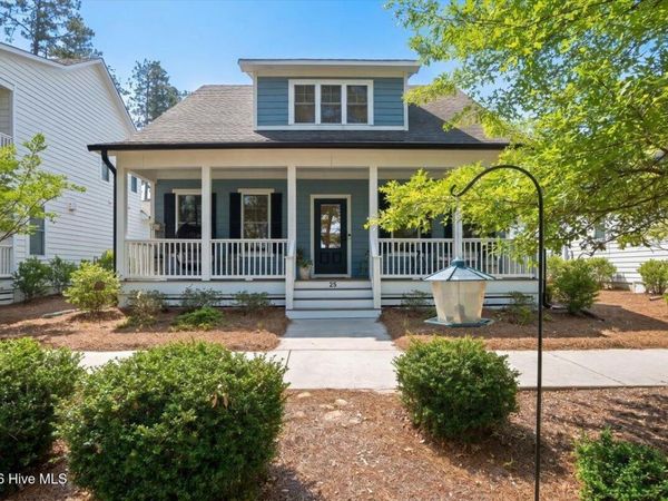 25 Station Avenue, Southern Pines, NC 28387