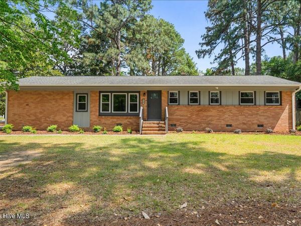 865 N Page Street, Southern Pines, NC 28387