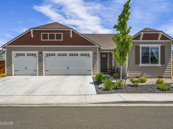 937 Los Alamitos Street, Minden, NV 89423