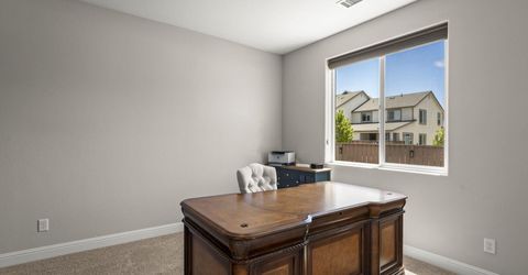 937 Los Alamitos Street, Minden, NV 89423 Photo