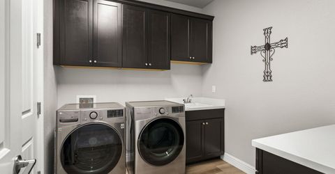 937 Los Alamitos Street, Minden, NV 89423 Photo
