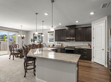 937 Los Alamitos Street, Minden, NV 89423 Photo