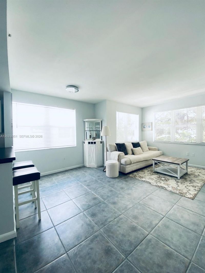 1550 Drexel Ave , Unit 202, Miami Beach, FL 33139 Photo