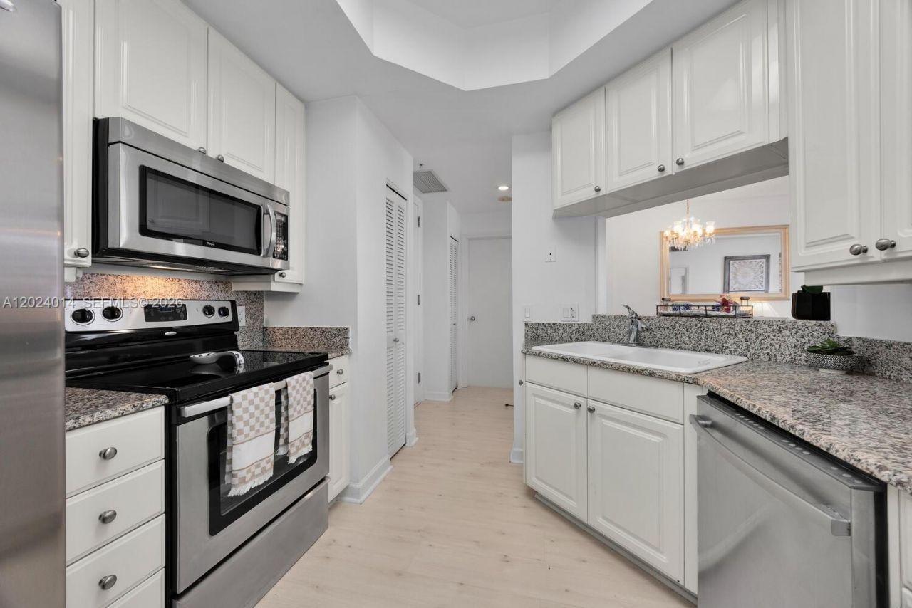 888 Brickell Key Dr , Unit 1001, Miami, FL 33131 Photo
