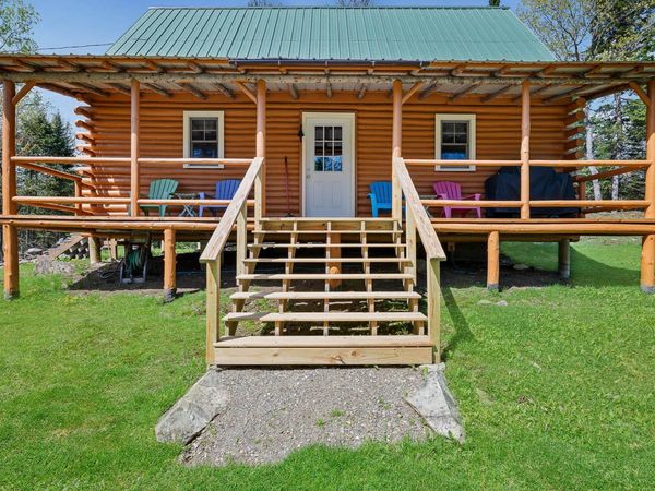 505 Hill Road, Pittsburg, NH 03592
