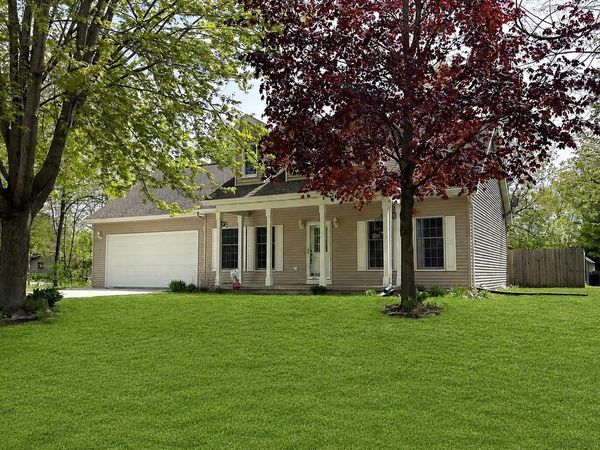 104 RIVERWOOD COURT, Mishicot, WI 54228