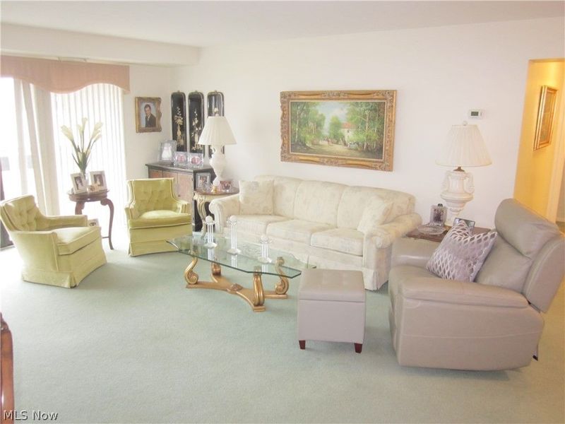 22555 Center Ridge Road, Unit 204, Rocky River, OH 44116 Photo 10