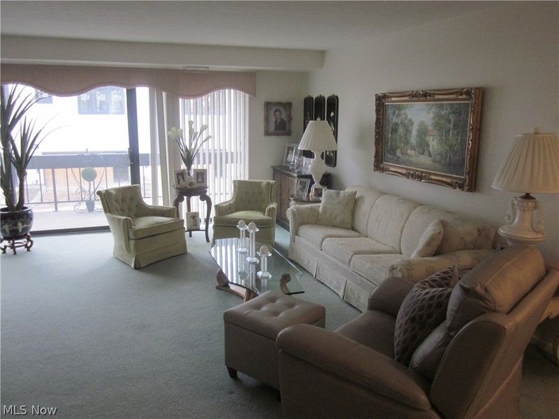 22555 Center Ridge Road, Unit 204, Rocky River, OH 44116 Photo 11
