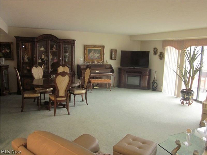 22555 Center Ridge Road, Unit 204, Rocky River, OH 44116 Photo 14