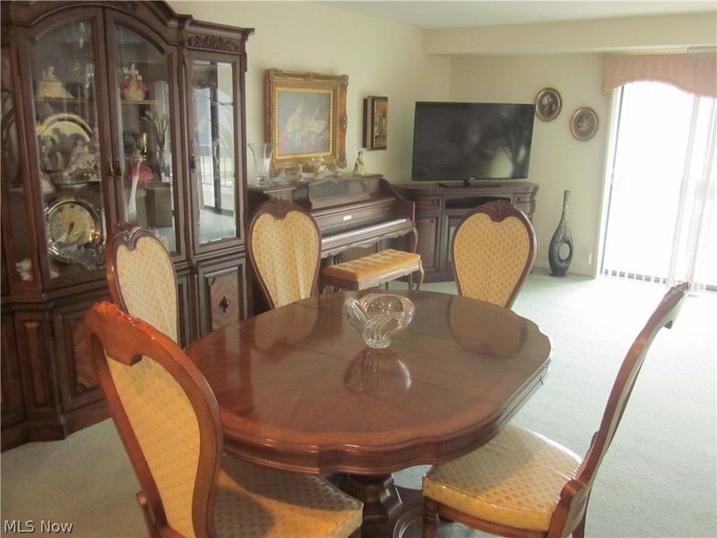 22555 Center Ridge Road, Unit 204, Rocky River, OH 44116 Photo 16