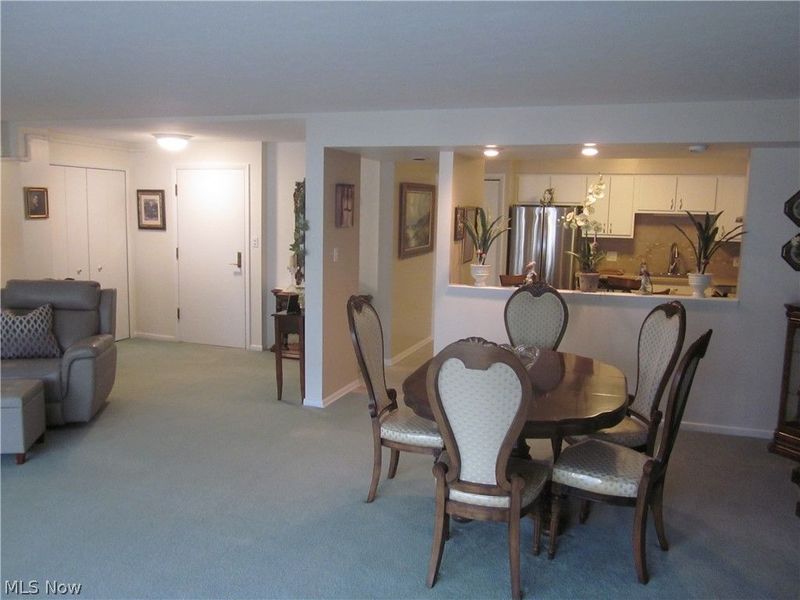 22555 Center Ridge Road, Unit 204, Rocky River, OH 44116 Photo 18