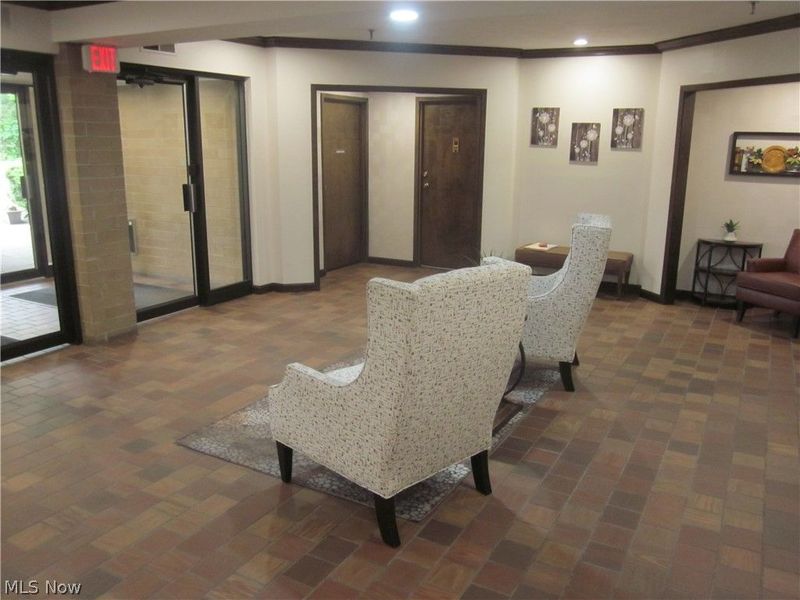 22555 Center Ridge Road, Unit 204, Rocky River, OH 44116 Photo 33