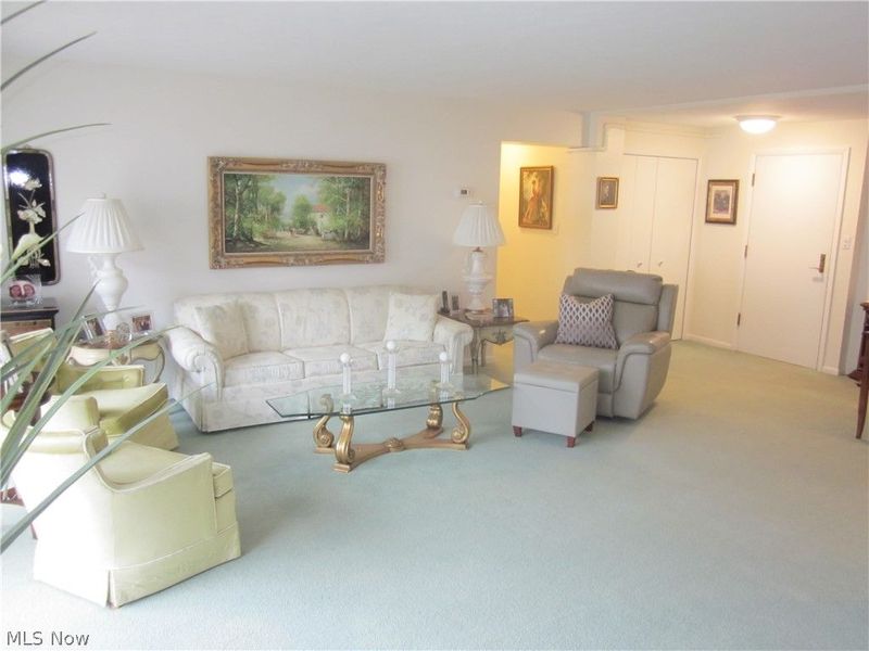 22555 Center Ridge Road, Unit 204, Rocky River, OH 44116 Photo 9