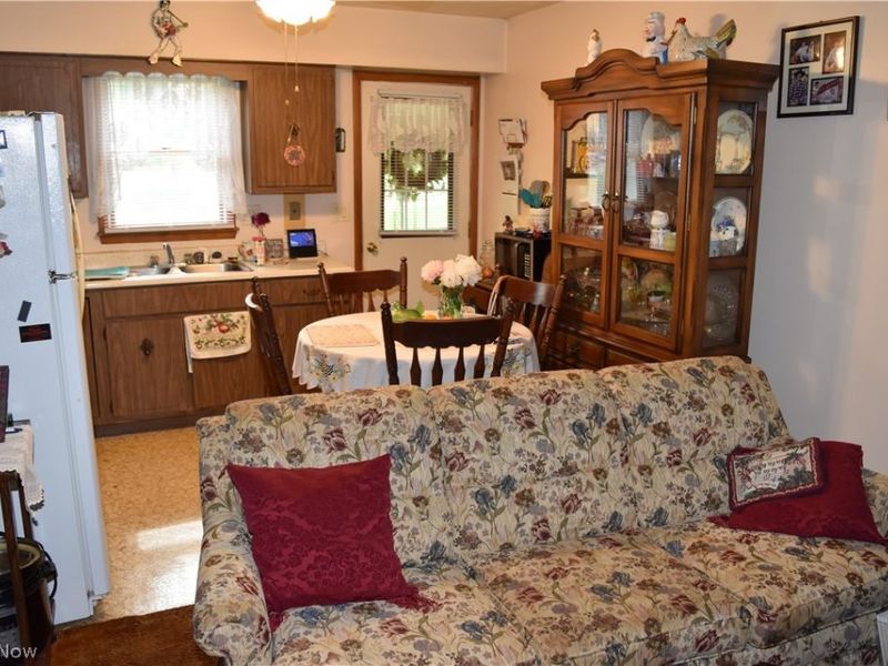 132 N Sugar Street, Saint Clairsville, OH 43950 Photo 12