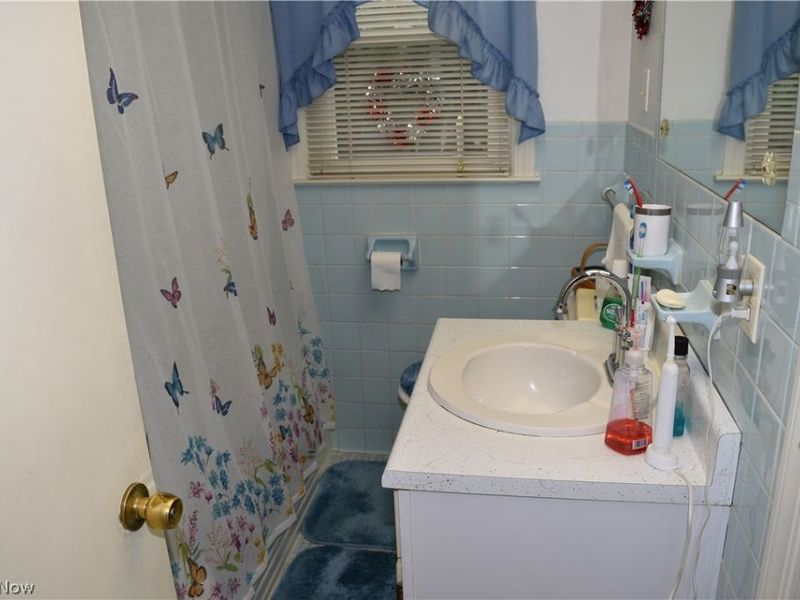132 N Sugar Street, Saint Clairsville, OH 43950 Photo 9