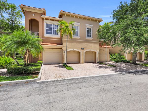4851 Bonsai Circle, Unit 213, Palm Beach Gardens, FL 33418