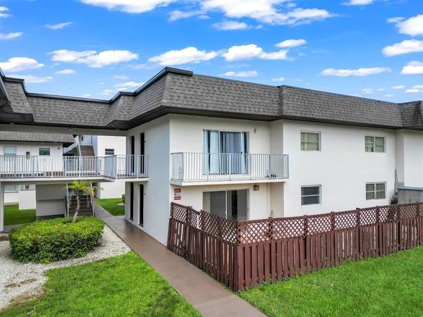 8601 SW 94th Street, Unit 201w, Miami, FL 33156