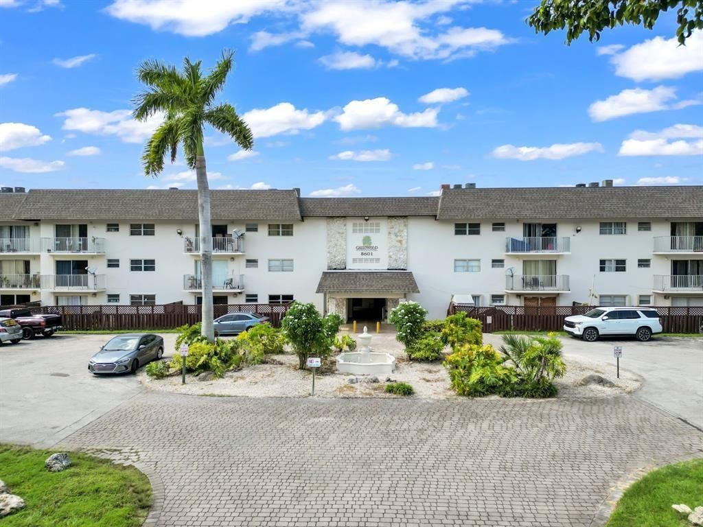 8601 SW 94th Street, Unit 201w, Miami, FL 33156 Photo