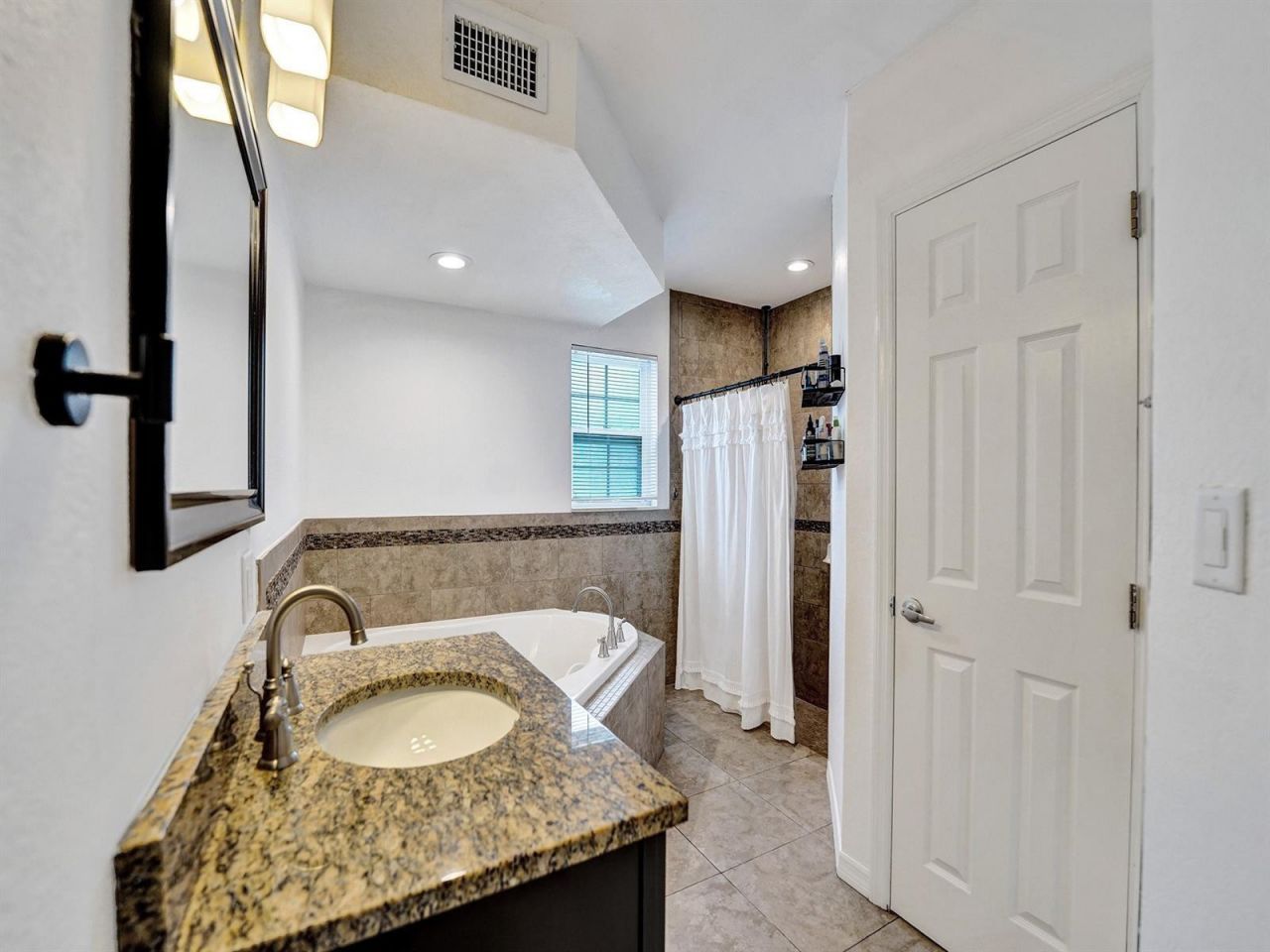 4960 SW 89th Avenue, Cooper City, FL 33328 Photo