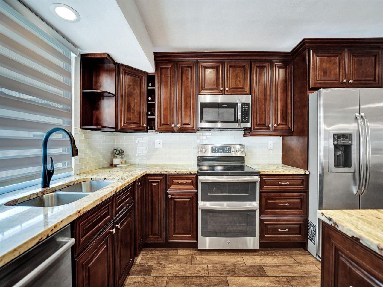4960 SW 89th Avenue, Cooper City, FL 33328 Photo