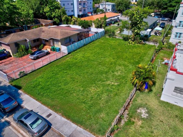 512 SW 6th Avenue, Miami, FL 33130