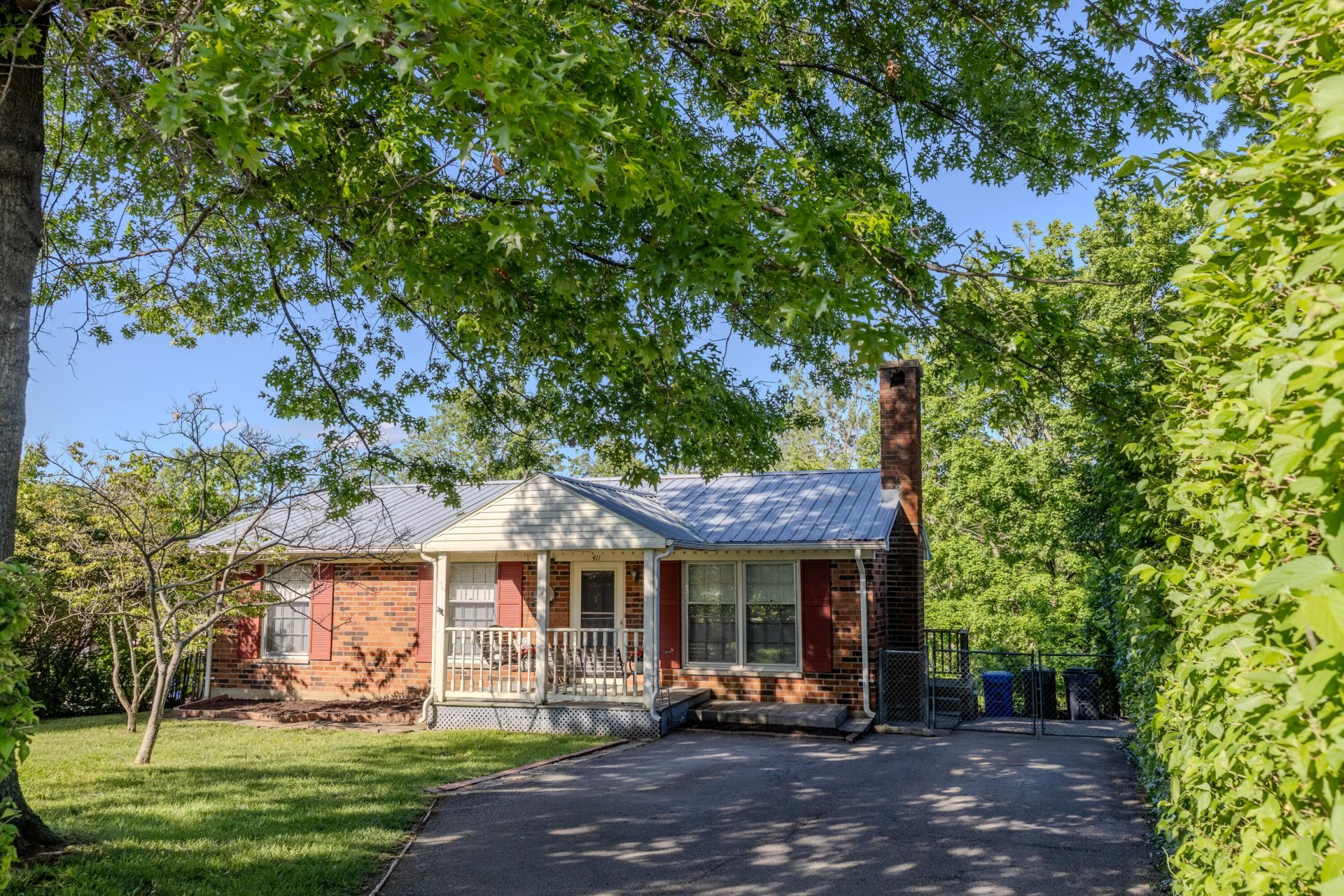 411 Lancelot Lane, Lexington, KY 40517 Main Photo