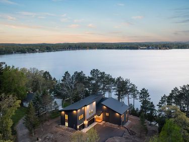 11389 E Steamboat Bay Road , East Gull Lake, MN 56401