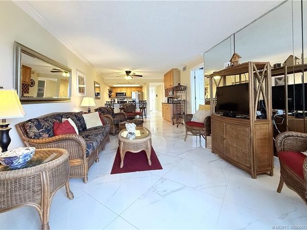 40 NE Plantation Road, Unit 304, Stuart, FL 34996