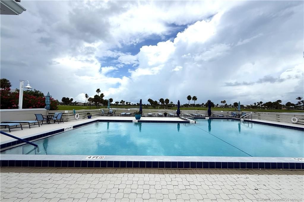 40 NE Plantation Road, Unit 304, Stuart, FL 34996 Photo