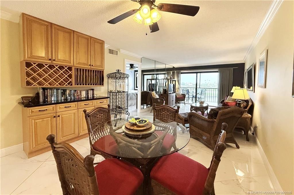 40 NE Plantation Road, Unit 304, Stuart, FL 34996 Photo