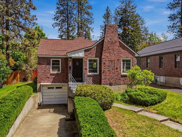 2611 S Monroe St, Spokane, WA 99203