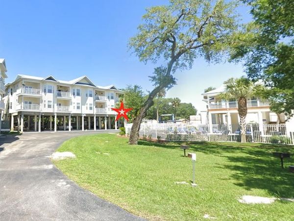 54 910th Ave, Unit 116, Suwannee, FL 32692