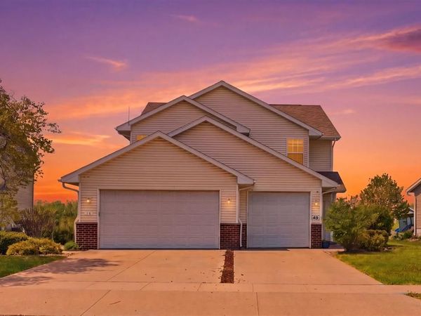 53 Thistle Ct, Iowa City, IA 52240