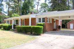 2203 Middleton Street photo 4