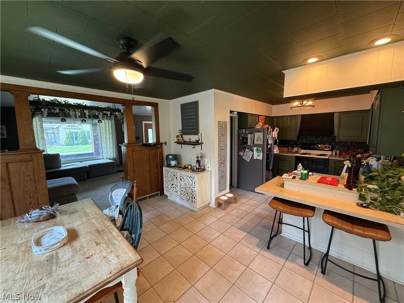 1033 Eastport Avenue , Uhrichsville, OH 44683 Photo 10