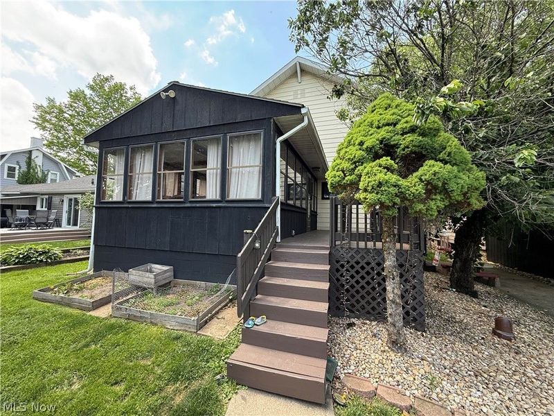 1033 Eastport Avenue , Uhrichsville, OH 44683 Photo 22